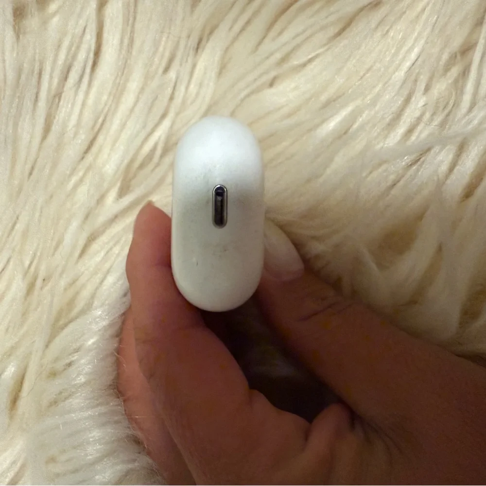 Apple AirPods First Gen *see description*